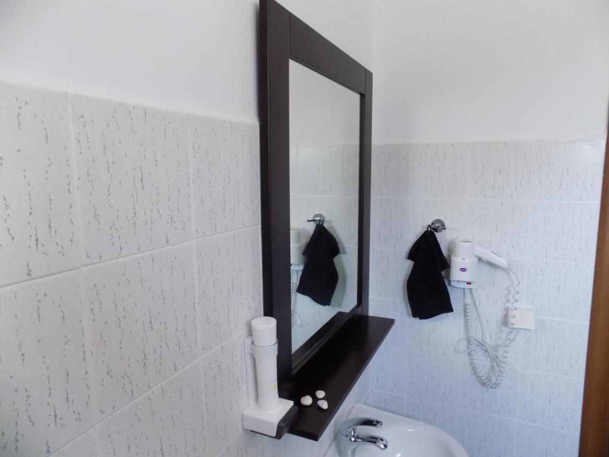 Anemi Leros Apartments Panteli Bagian luar foto